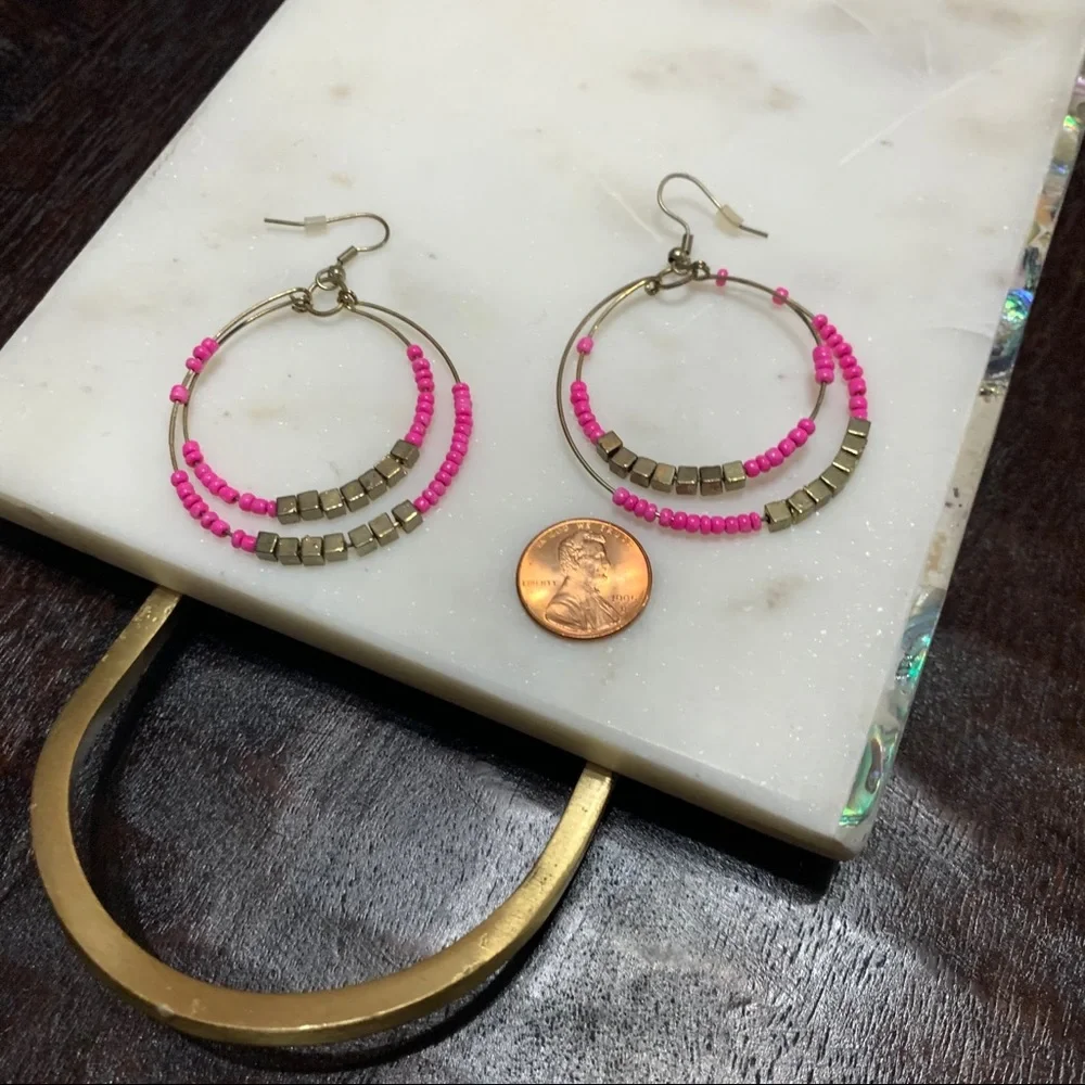 Gold square bead & pink small bead hoop earrings